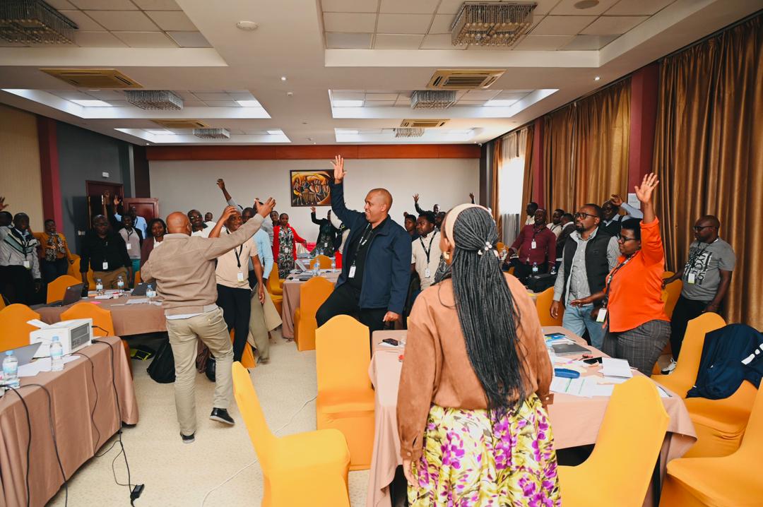 FH_Rwanda's tweet photo. At the heart of our work is staff capacity building because lasting impact begins with a well-equipped and aligned team. This week, FH staff are in a one-week learning workshop focused on UNLOCK, our Program Model for Unlocking the Potential of the People We Serve.
#Unlockpower https://t.co/oXlvDTT1oP