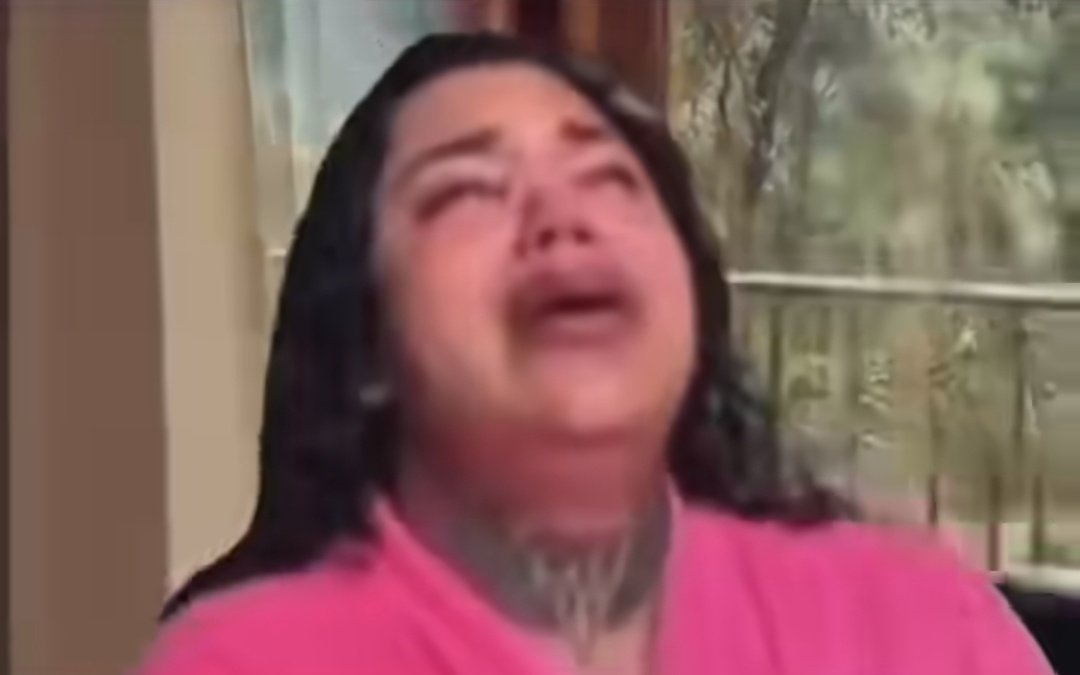 Gordasiempr3's tweet image. Cuando me doy cuenta que ya llego diciembre y no baje nada de peso sino que llegue mas gorda que el año pasado