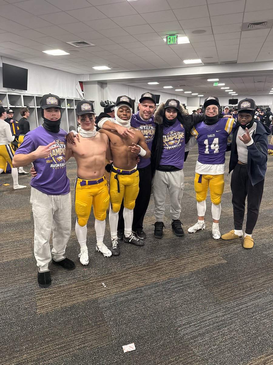 AlexRivera0713's tweet image. B2B‼️
Acl recovery 65% 10 weeks post op
 2 Year starter 
GREAT FILM vs D1 recruits 
2026 no offers 
SR SZN 💥 hudl.com/v/2SjA2S

JR SZN 🦈hudl.com/v/2RDa8M
 
@coach_elderm @EaglesLifting @Mark__Porter @CoachJDIV @CoachLeine @coachbusby22 @CovertThreads @dezogbogu