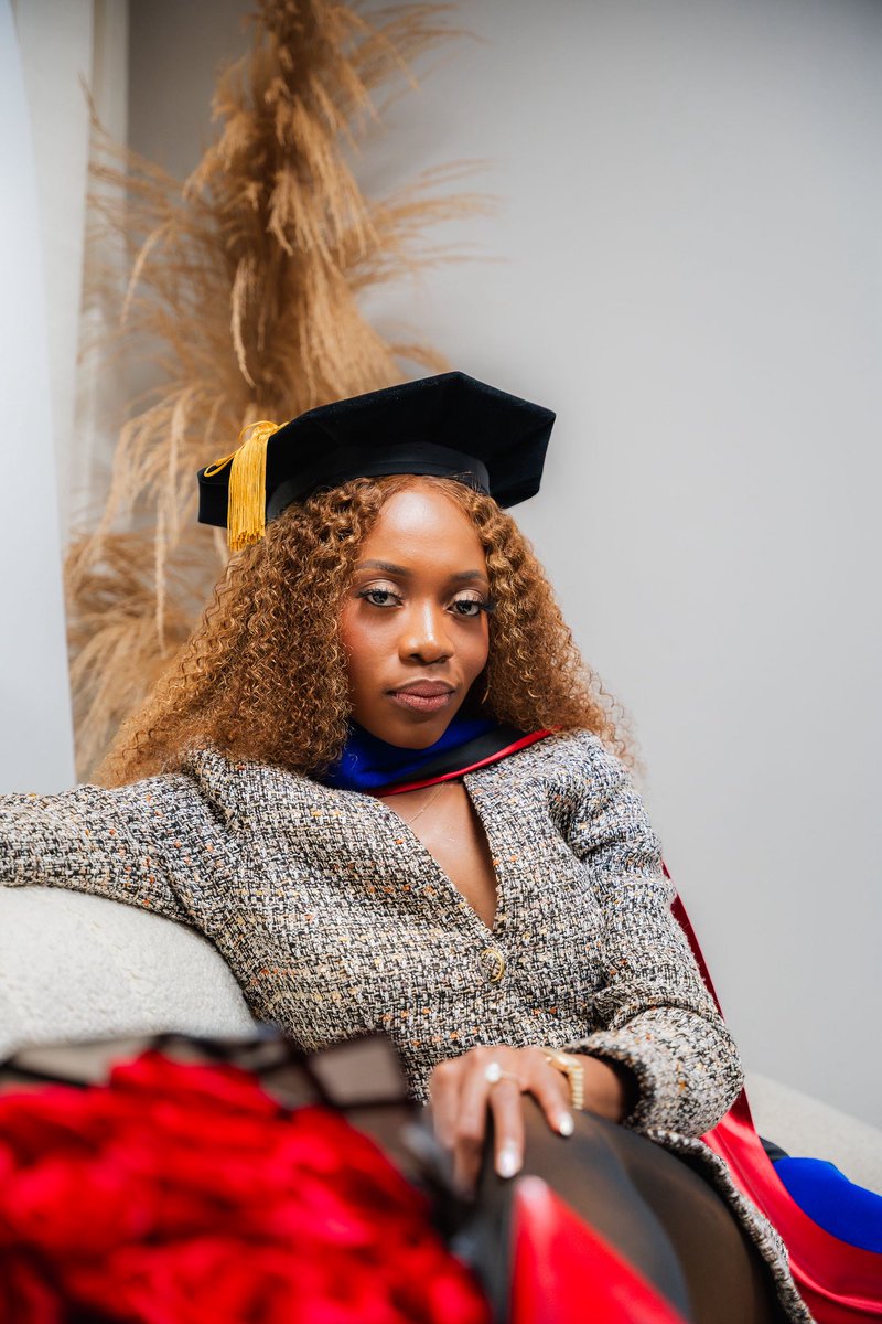 signeddrtos's tweet photo. 3 days till I become Dr. Tos🥹 https://t.co/EcKQiLulja