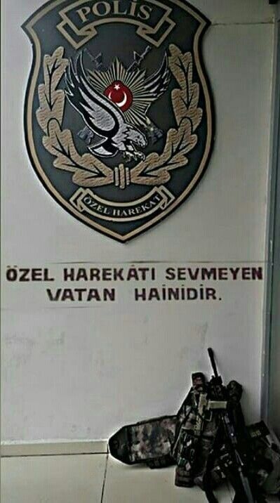 Özel Harekat'ı sevmeyen vatan hainidir.