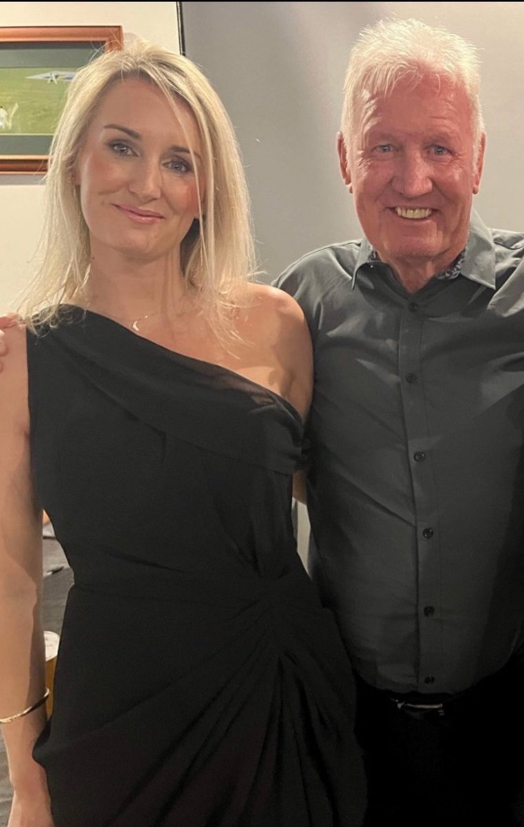 Francesca Lyons tweet media