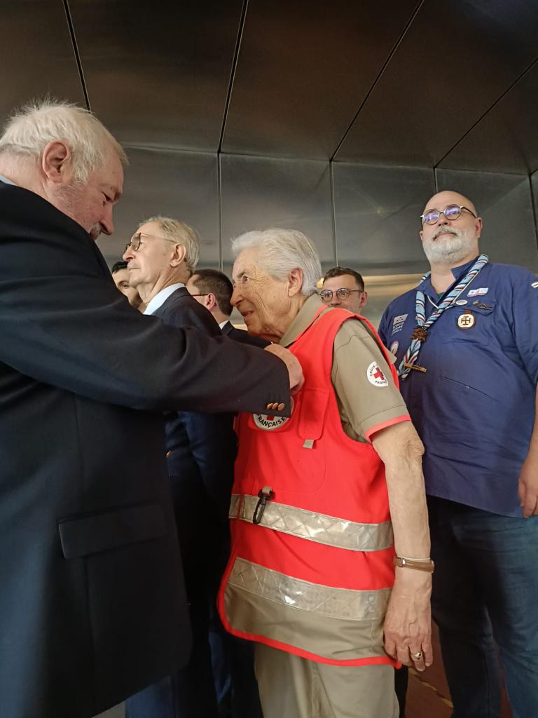 facebook.com/share/p/1KpDGK…