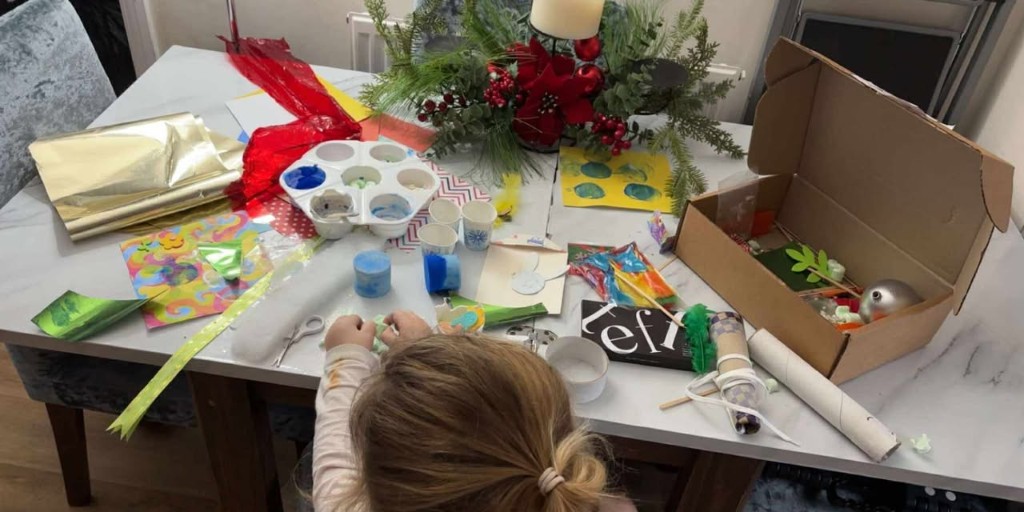 We still have free family craft boxes available! A parent told us:
“Day 2 of crafting &amp; they’re still loving it! Kept 3 kids busy all evening and again this morning on a cold, money-saving weekend!” Collect from Broughton Pavilion (Tues–Thurs, 9–4)Perfect for cosy creative days!