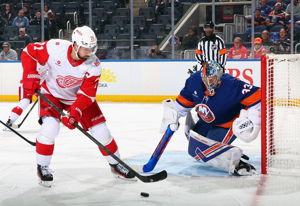 BMRReviews's tweet photo. 🏒 NHL Anytime Goal Scorer Props Today 🚨
One of the most popular markets when it comes to betting on the NHL is Anytime Goalscorer player props. Here are our top NHL anytime goal scorer props today: https://t.co/kiNRxsOeVN
#NHL #Sportsbetting #AnytimeGoal https://t.co/ndI3LWfvUx