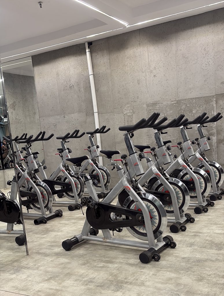 گن حول من يزيد حياتك حياه 🌼