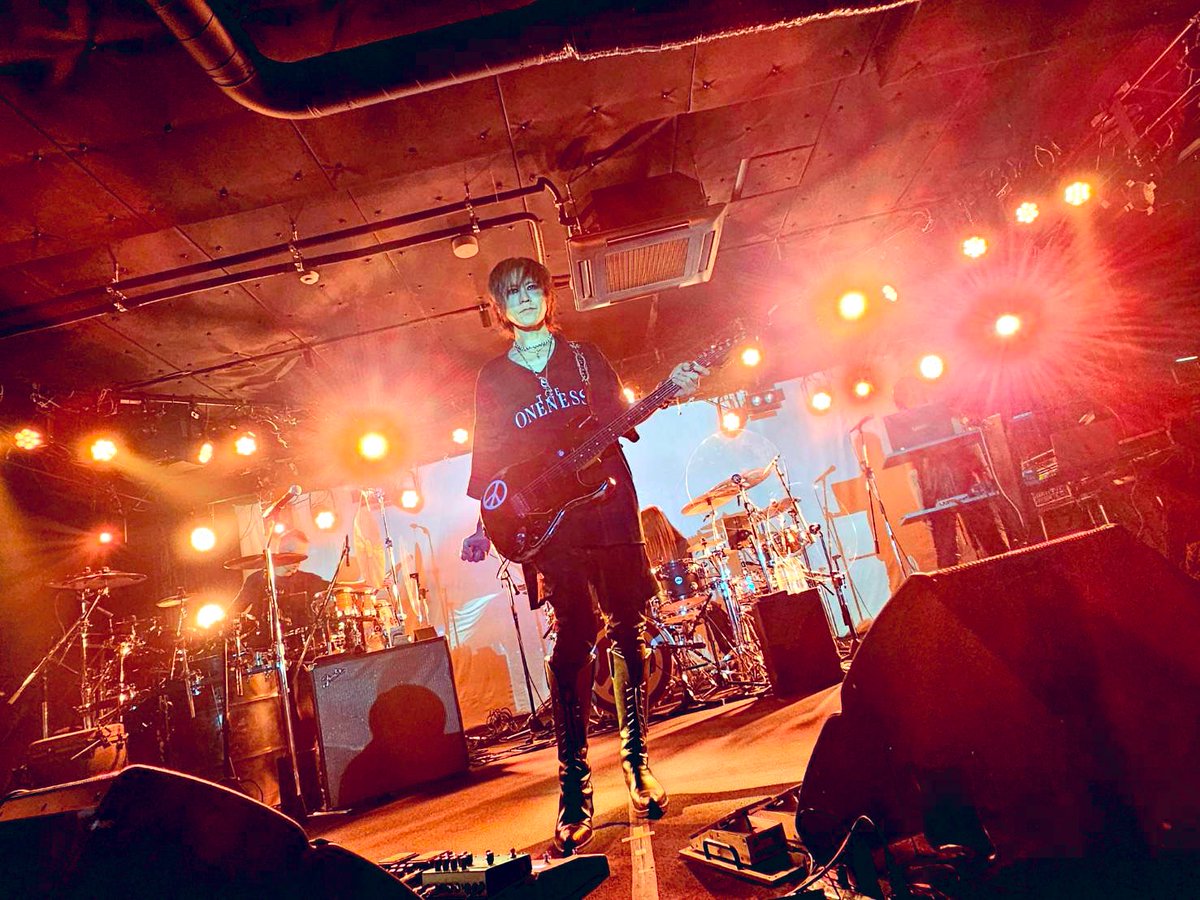 SM_HDM171127's tweet photo. #SUGIZO 
#SUGIZOTOUR2025 
#FINALOFTHESNAKE 🐍

20251207
名古屋JAMMIN'

お気に入りの1枚📷
久しぶりにSGZ MUSICを全身に浴びて最幸でした😚💓 https://t.co/aJOo2KytFt