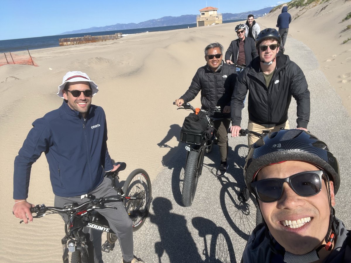 @andrewchen 생일 축하해 - @a16z @speedrun 만드는 건 정말 신나고 즐거웠어! 📸 지금까지
- 내 첫째 아들(SR과 나이가 같음)
- 모든 야외 운동 활동
- 훌륭한 투자자들과 일부 최초