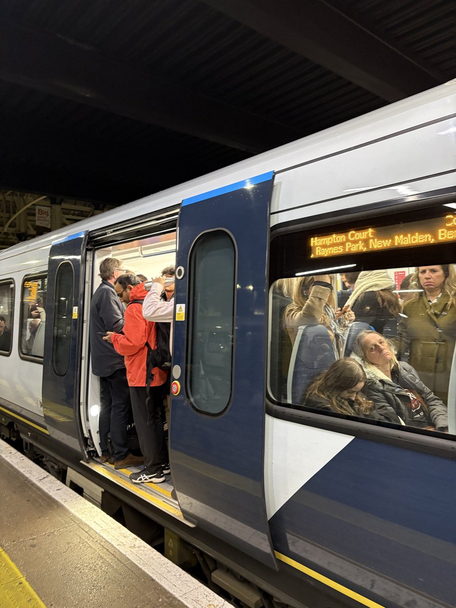 jonny_harrison's tweet photo. @SW_Help No chance to get on here! https://t.co/GiuID79zCW