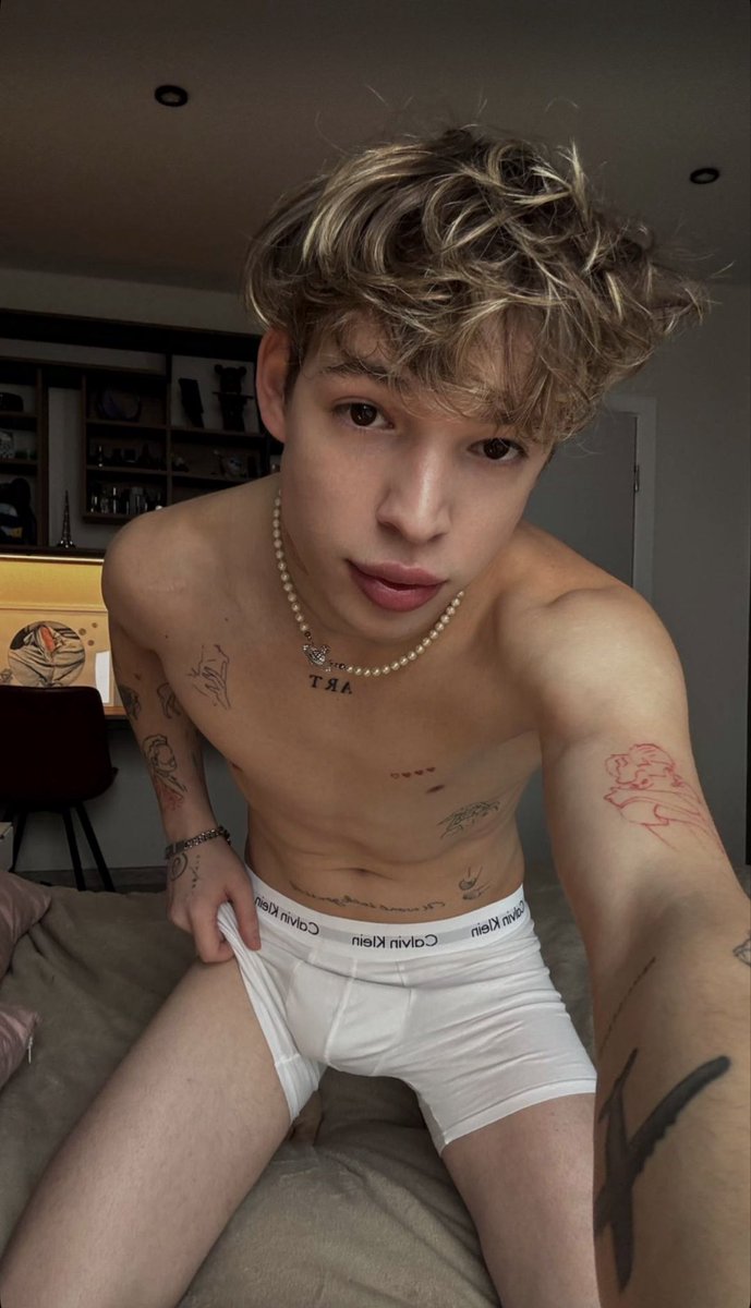 Chudai 

onlyfans.com/aleksandrramm