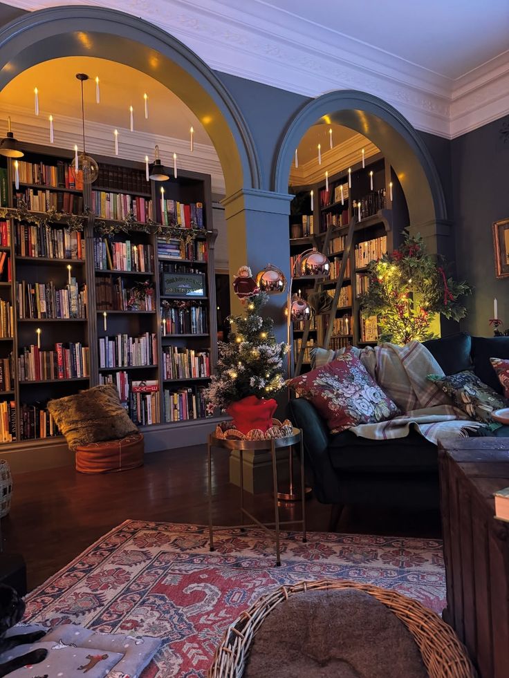 Sadeliği savunacağız demekten evlerinizi deli hastanesine çevirdiniz.Biz sonuna kadar sıcacık evleri savunacağız.