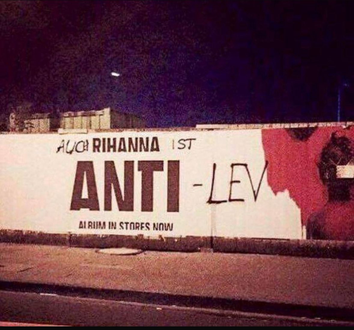 erik_stckn's tweet image. Suche genau wie jeder andere eine Karte fürs Spiel gegen die Pillen. Bin genau wie Rihanna 🌚@KoelnerBoerse