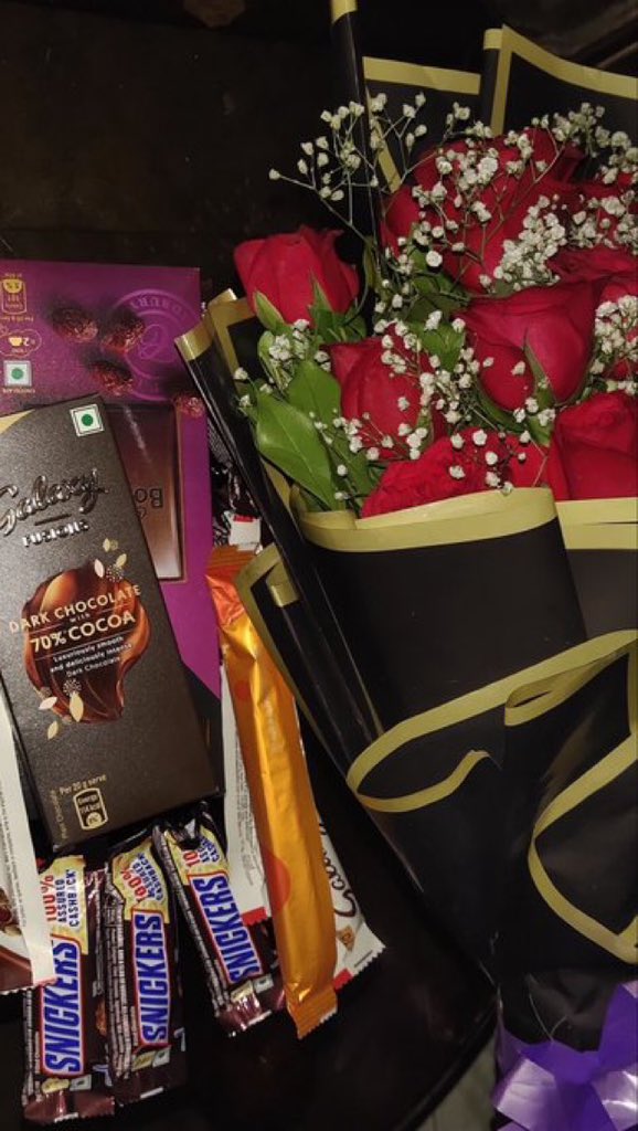 Jonnyfreak7's tweet image. When she say it’s that time of the month. It’s the little things ❤️