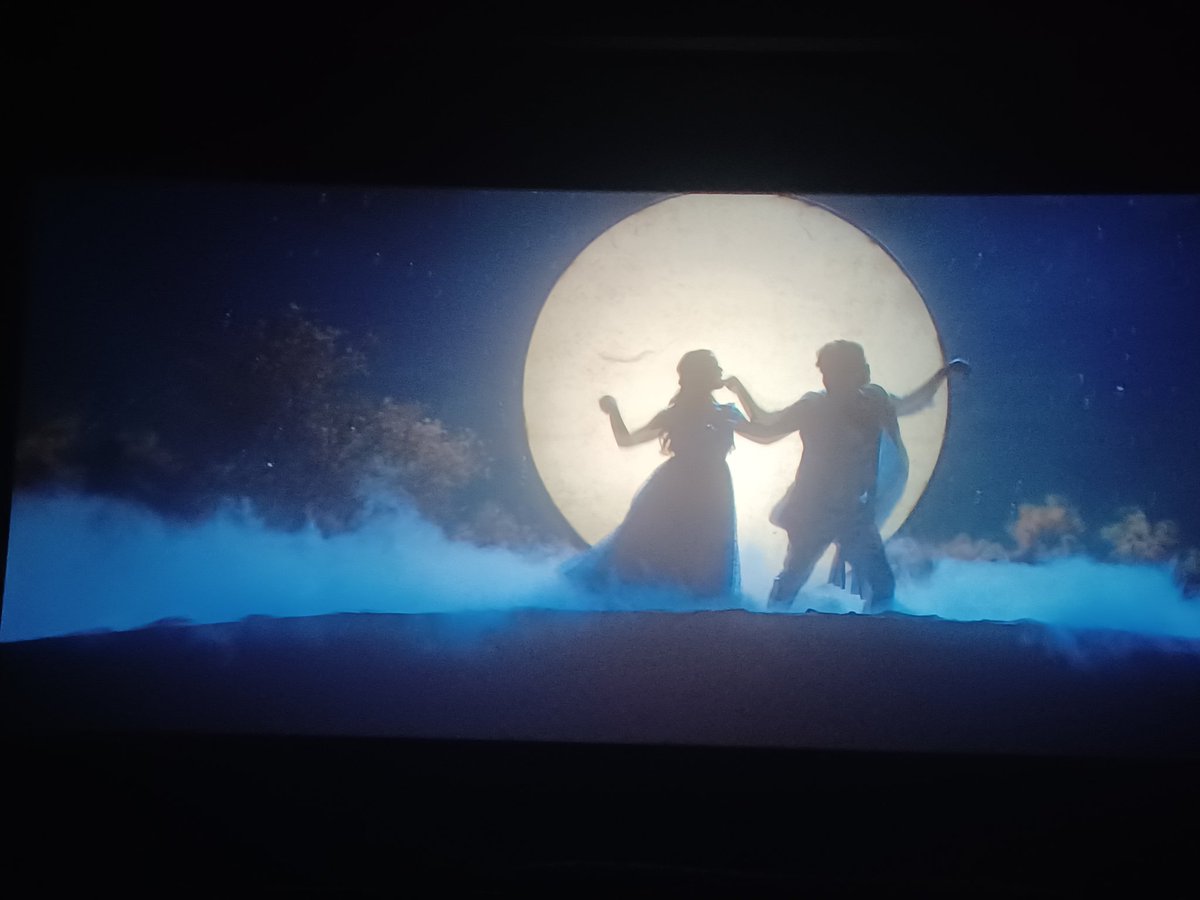 IROHITH_31's tweet photo. 52. Andhra King Taluka (Lakshmi Complex, Tenali)
Such a beautiful story with amazing technical execution. Connects to every fan as it reflects their immense love towards their stars. @ramsayz @BhagyashriBose @nimmaupendra @filmymahesh #AndhraKingTaluka #AndhraKingThaluka https://t.co/YpIUI0x493