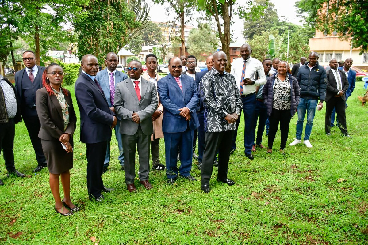 GovernorKahiga's tweet image. Together with Nyeri DG @kinaniriwaroe , we officially kicked off the countdown for the incredible Truphena Muthoni, 22.
She is once again making Nyeri County proud as she attempts to break her own world record: moving from 48 hours of tree-hugging to an ambitious 72 hours.