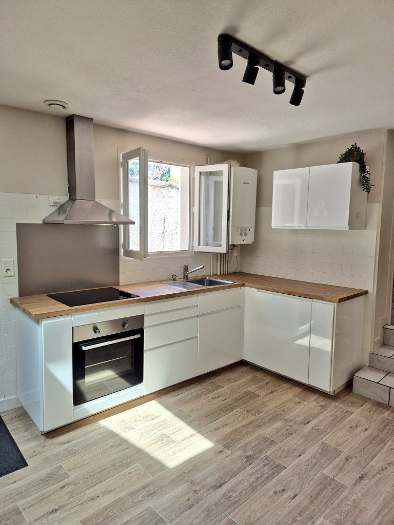 Medhi Asten tweet media