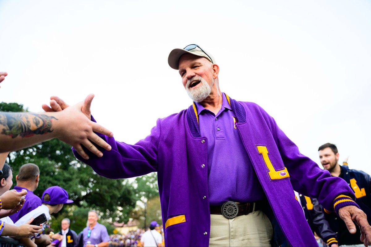 LSU National L Club tweet media