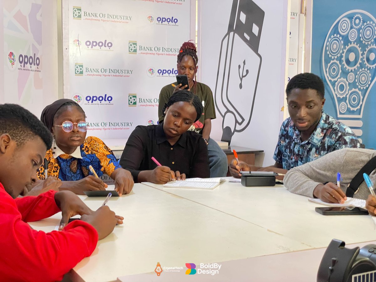 CrystalTechLtd's tweet photo. What a start! 💫
Great sessions, inspiring facilitators, an amazing community of learners 🤍
Day 1 of BoldByDesign brought the energy, and it was a success 💯
#boldbydesign is officially in the books, we are about the people.

Thanks to our gold sponsor Meridianimpactfoundation https://t.co/doHUIhpUhw