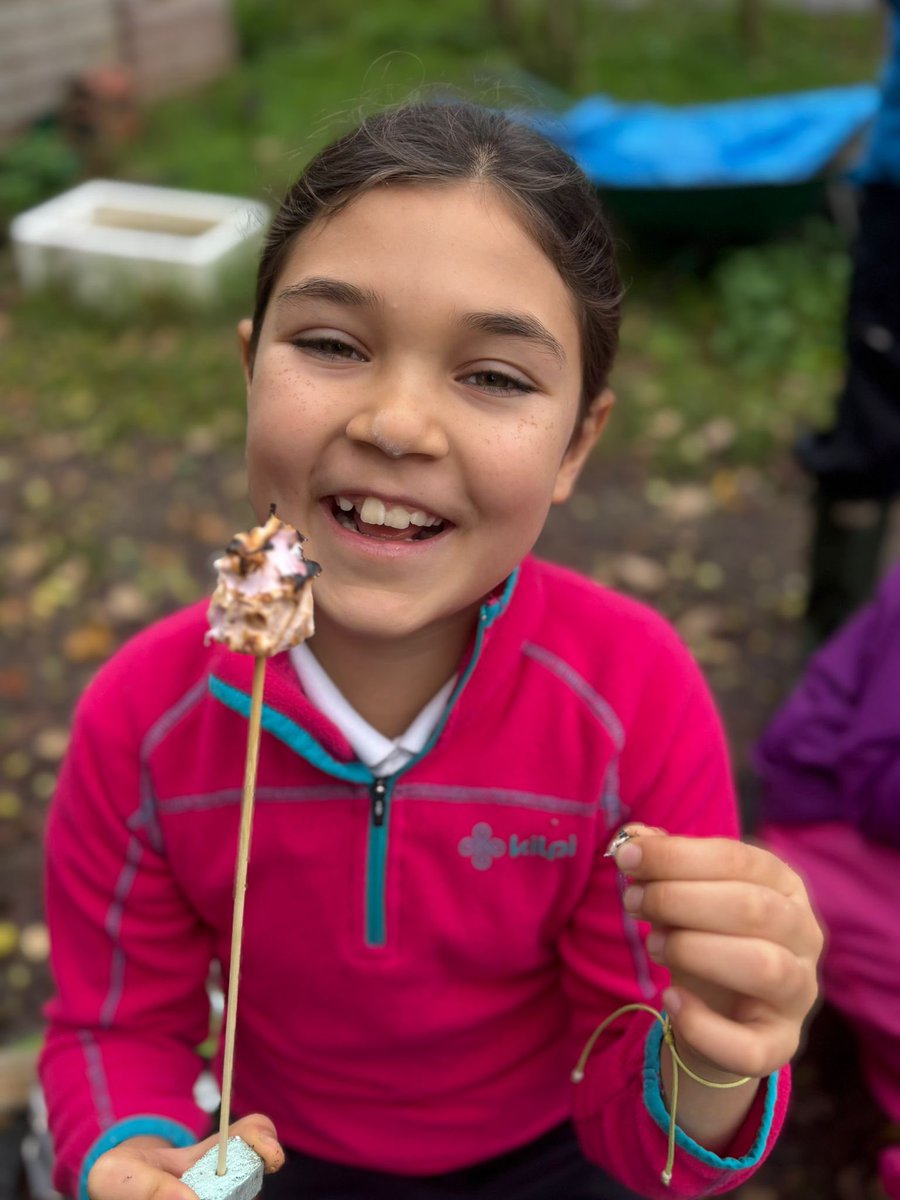LEOforestschool's tweet image. ✨ Year 3 @CCJacademy wrapped up our final Forest School session with a cosy campfire, yummy marshmallows, and a sing-along of all our Christmas songs! 🎄🔥 Such a lovely group fire session to end the term together. #ForestSchool #Year3 #CampfireMagic #ChristmasSingalong