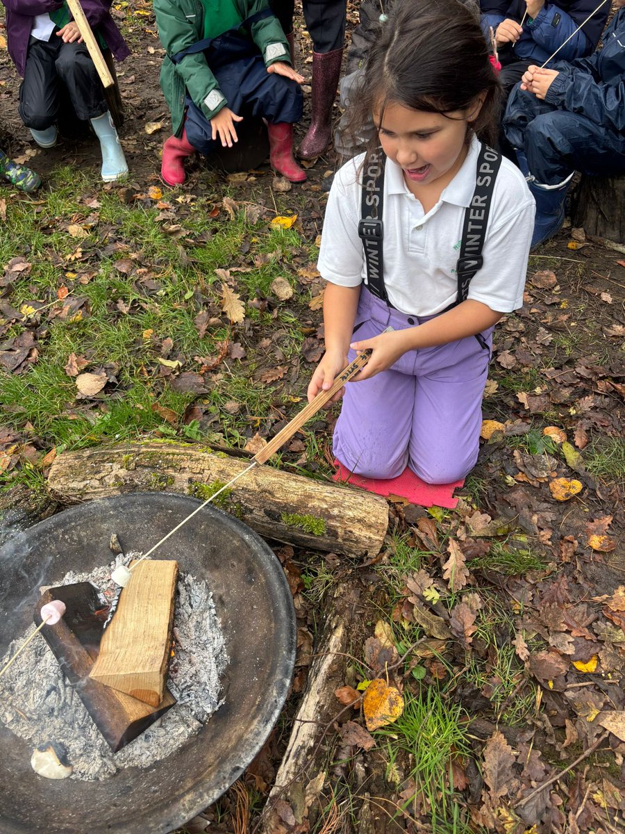 LEOforestschool's tweet image. ✨ Year 3 @CCJacademy wrapped up our final Forest School session with a cosy campfire, yummy marshmallows, and a sing-along of all our Christmas songs! 🎄🔥 Such a lovely group fire session to end the term together. #ForestSchool #Year3 #CampfireMagic #ChristmasSingalong