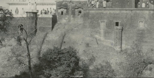 ThethPanjabi's tweet photo. Qila Anandgarh, built by Guru Gobind Singh between 1695–1700, photographed by Dhanna Singh 'Patialvi', 30 May 1934. It survived the Mughals, Afghans, &amp; British, but could not survive those who had built it – the Sikhs. It was destroyed by Kar Seva babas, who rebuilt a Disney fort https://t.co/CEKGrqvglw