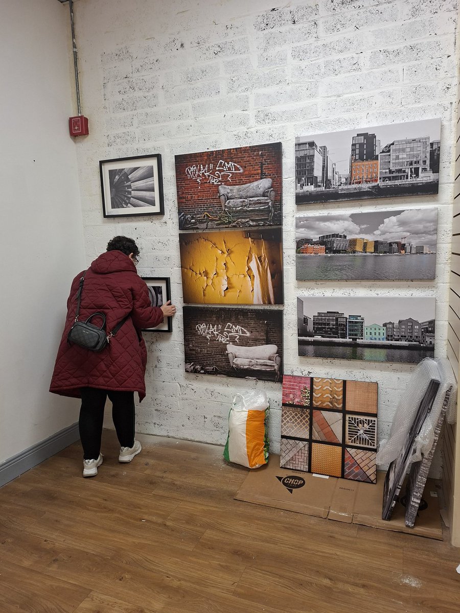 PhoenixRoseDsgn's tweet photo. What was going on in the upstairs of Millfield Shopping Centre, #Balbriggan this weekend?

19 artists were getting set up for the Artists Rest #Christmas Exhibition! Opening at 10AM on Sun Dec 14th and running until Dec 21st for all your #shopping! 
#supportlocalartists
#ireland https://t.co/DUBQ3g2HLq