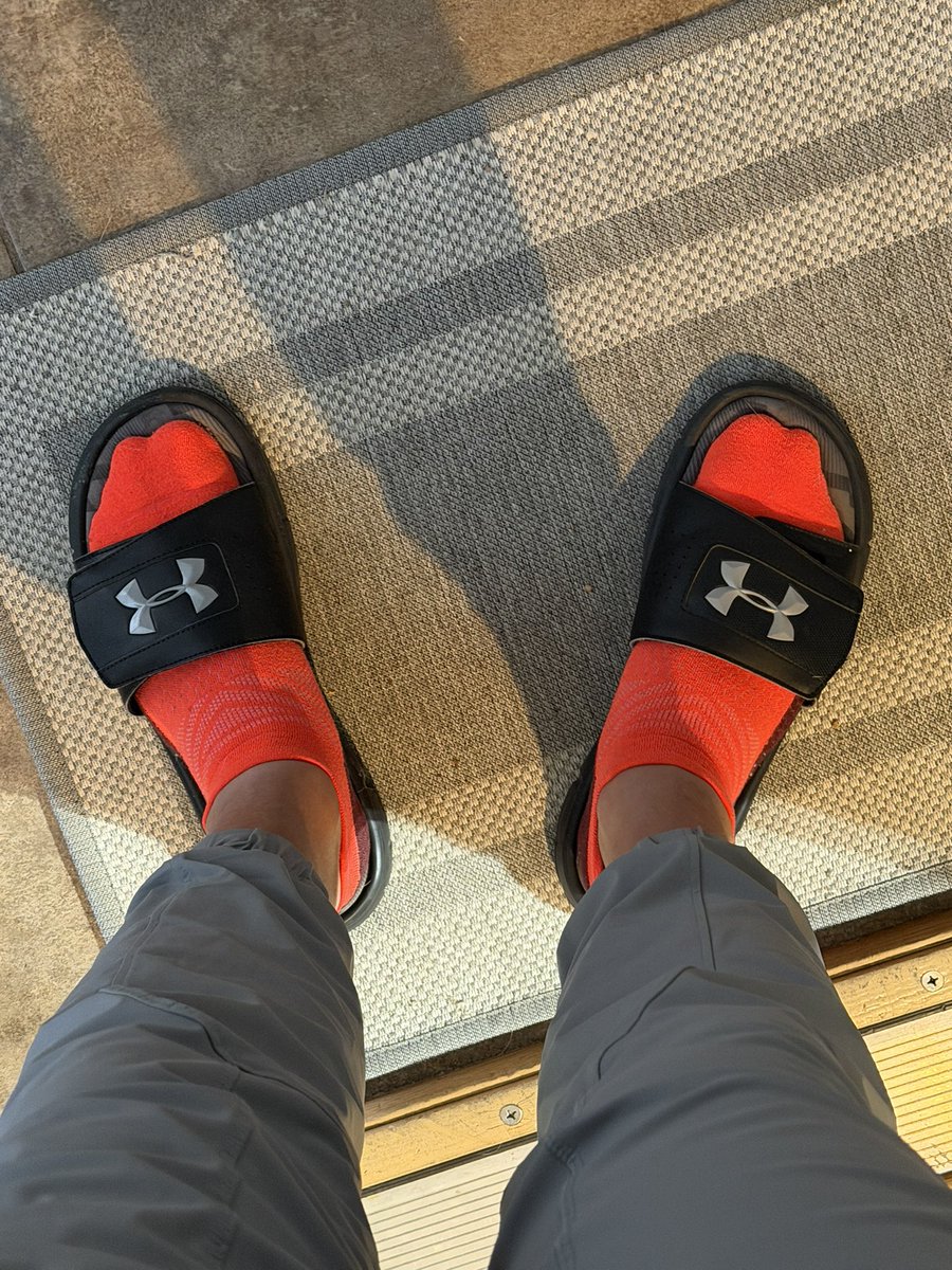 Big size 15s in slides 

#bigfeet #bigfoot #size15feet #hugefeet #hugefoot #size15 #size15foot  #size15shoe #size15shoes #tall #tallguy #malefeet #malefootfetish #footdom