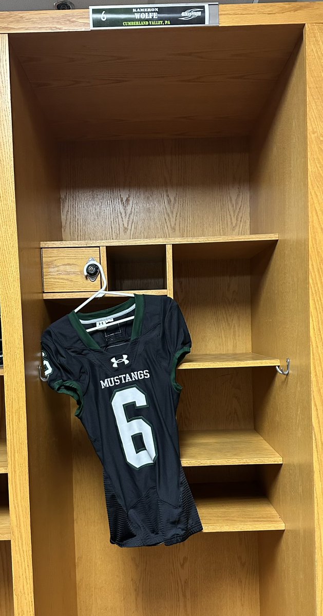 Kam Wolfe tweet media