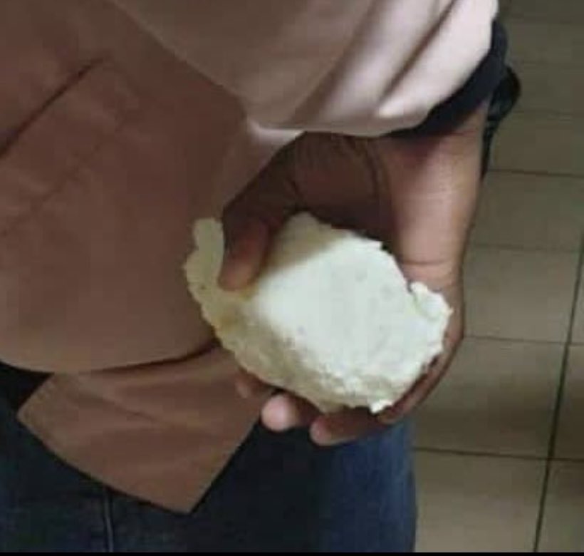 sandile_mdluli's tweet image. Me arriving after seeing this plate