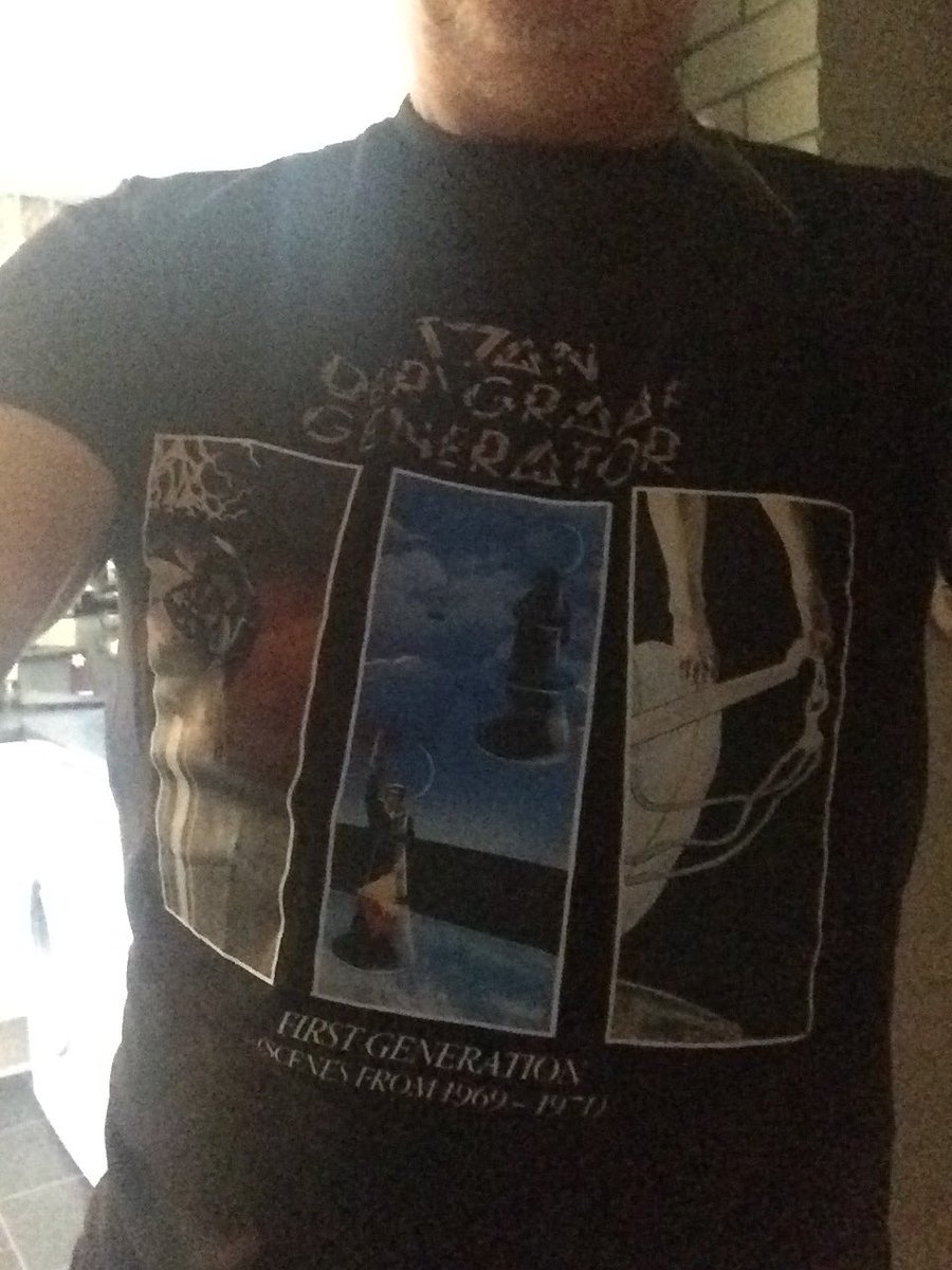 Van Der Graaf Generator 
“Refugees”
youtu.be/-z1sNY8r17s?si…