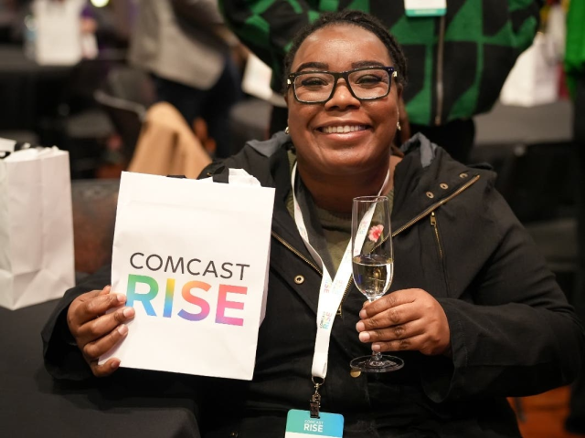 Last week's Comcast RISE event at MoHAI brought to life the spirit of innovation and resilience that defines our small business community. GSBA and the Seattle Metro Chamber joined Comcast in spotlighting our local entrepreneurs. #IWorkForComcast comca.st/4pZeIXr