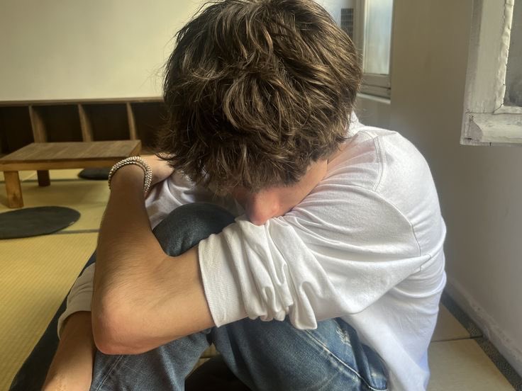 ʚ how i perceive modern will byers ✮ a visual thread ɞ

── ⋆⋅☆⋅⋆ ──