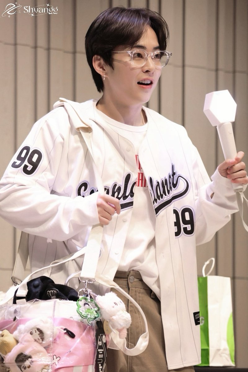 밍본︎ tweet media