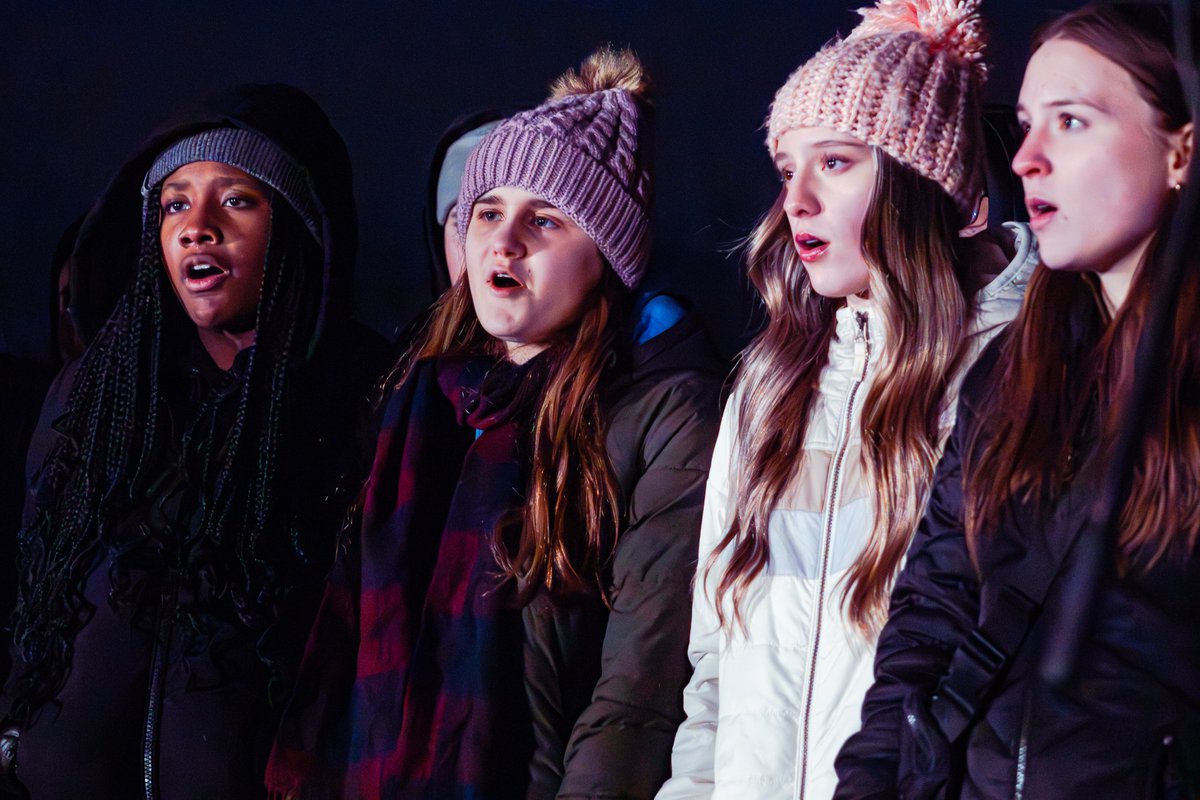 troyschools's tweet image. It's the holiday season! Our very own @troy_athens Choir and @troy_colts Drumline added some magic to the annual Troy Tree Lighting. It was a cold yet memorable night, and we're thankful our students were a part of it!

📷 by Gugan Karthigeyan, a @TSDGuild Student Producer.