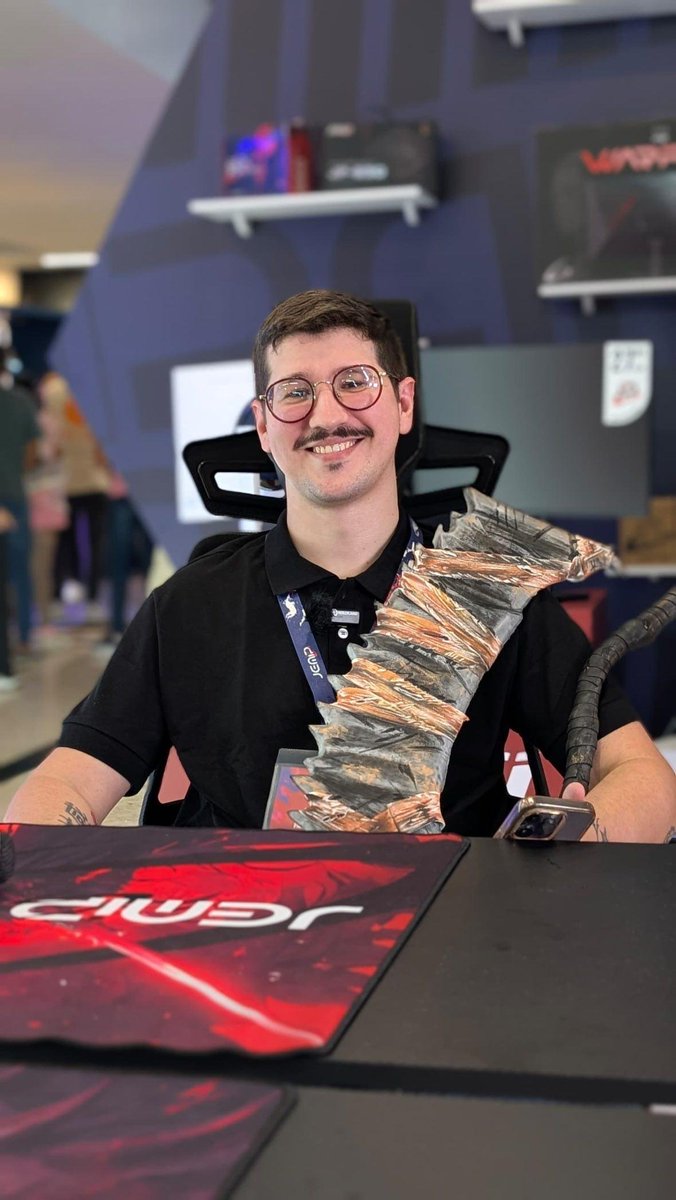 Bienvenido a la SILLA VISIONARIA mi estimado <a href="/vacuoron/">Ronald Goncalves</a>

Fecha y Horario: Sábado 13 de Diciembre a las 7:00 PM hora Venezuela     

Plataforma: kick.com/orlandovision