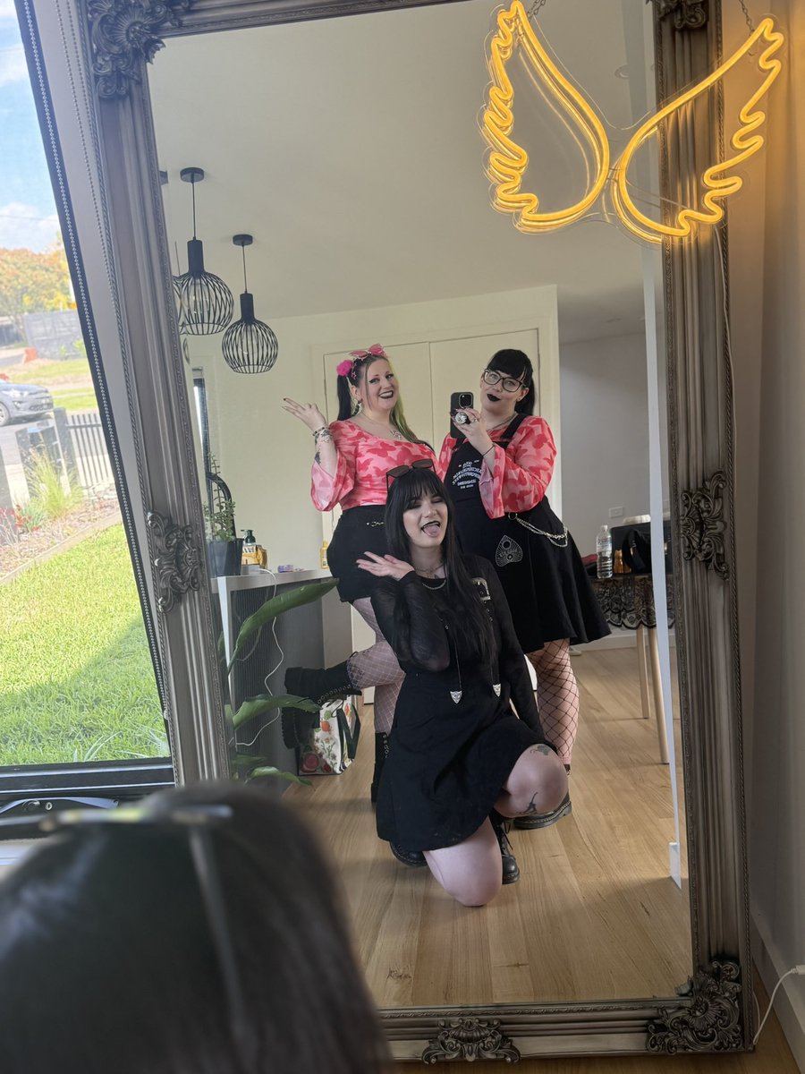 vx_pine's tweet image. Good People
Good Music
Good Things ‘25