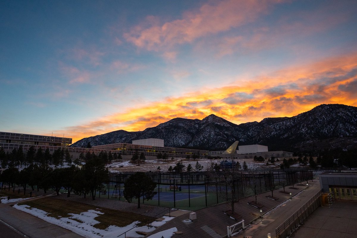 AF_Falcons's tweet image. Sunset at the Academy 🤩