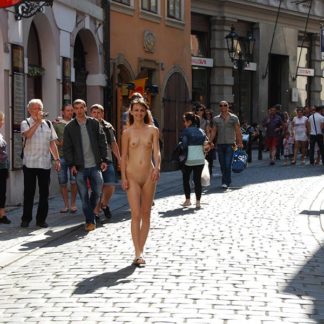 Walking naked in public places freely 🌃💦💕