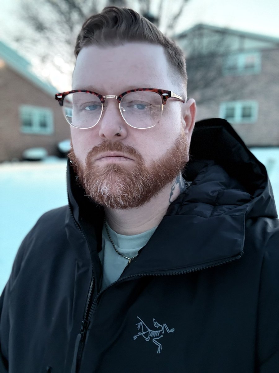 beardofbones138's tweet image. ig saw it first 🤓