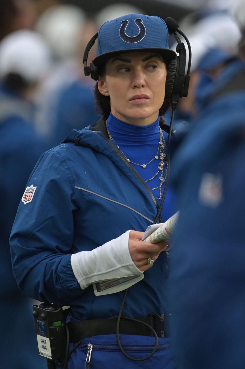 The scene in the movie where the Colts owner, played by Sandra Bullock, storms into the GMs office and says “what about Phillip Rivers, can he still play” and the camera pans to the GM and his eyebrows just raise is gonna win an Oscar