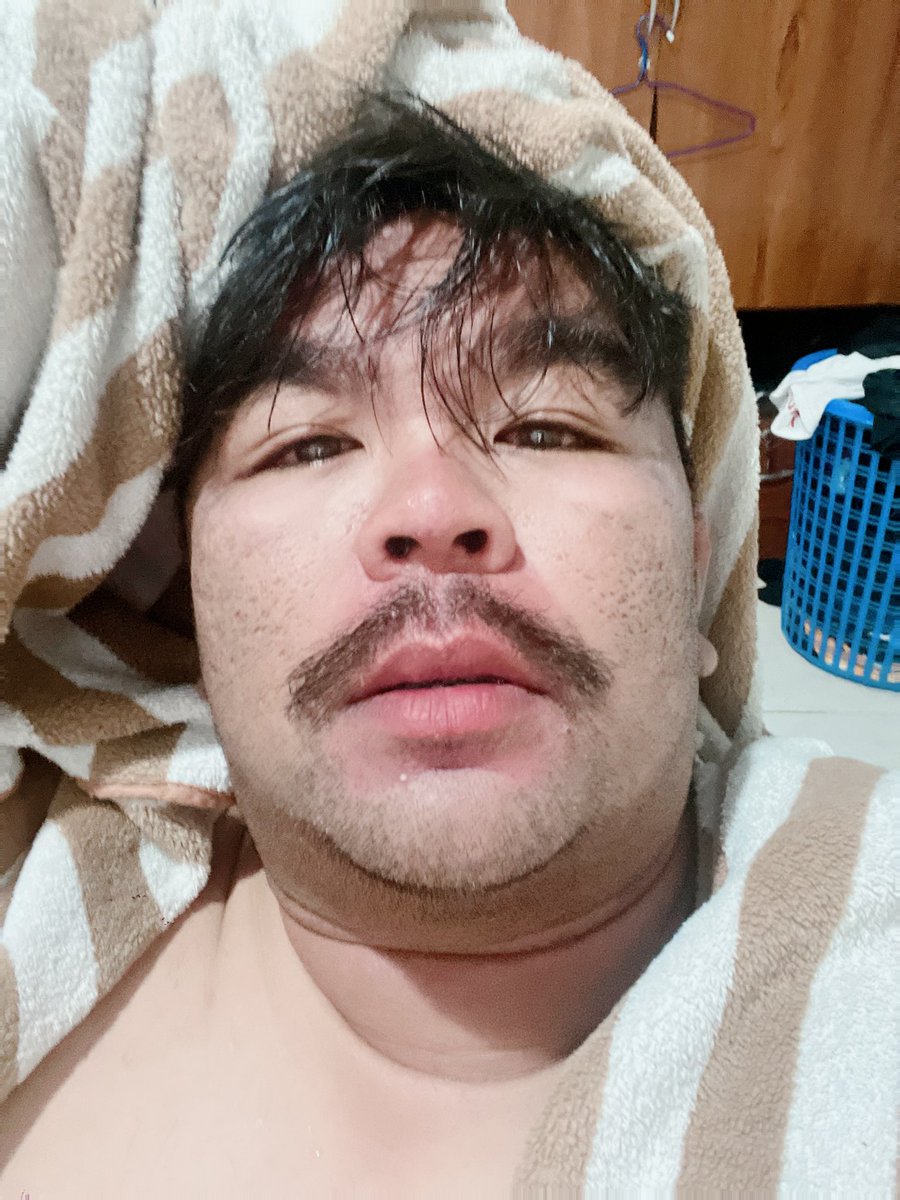 ม่อนิ่งค้าบ อาบน้ำไปทำงานกัน🎤
#ผู้ชายหุ่นหมี #อวบอ้วน