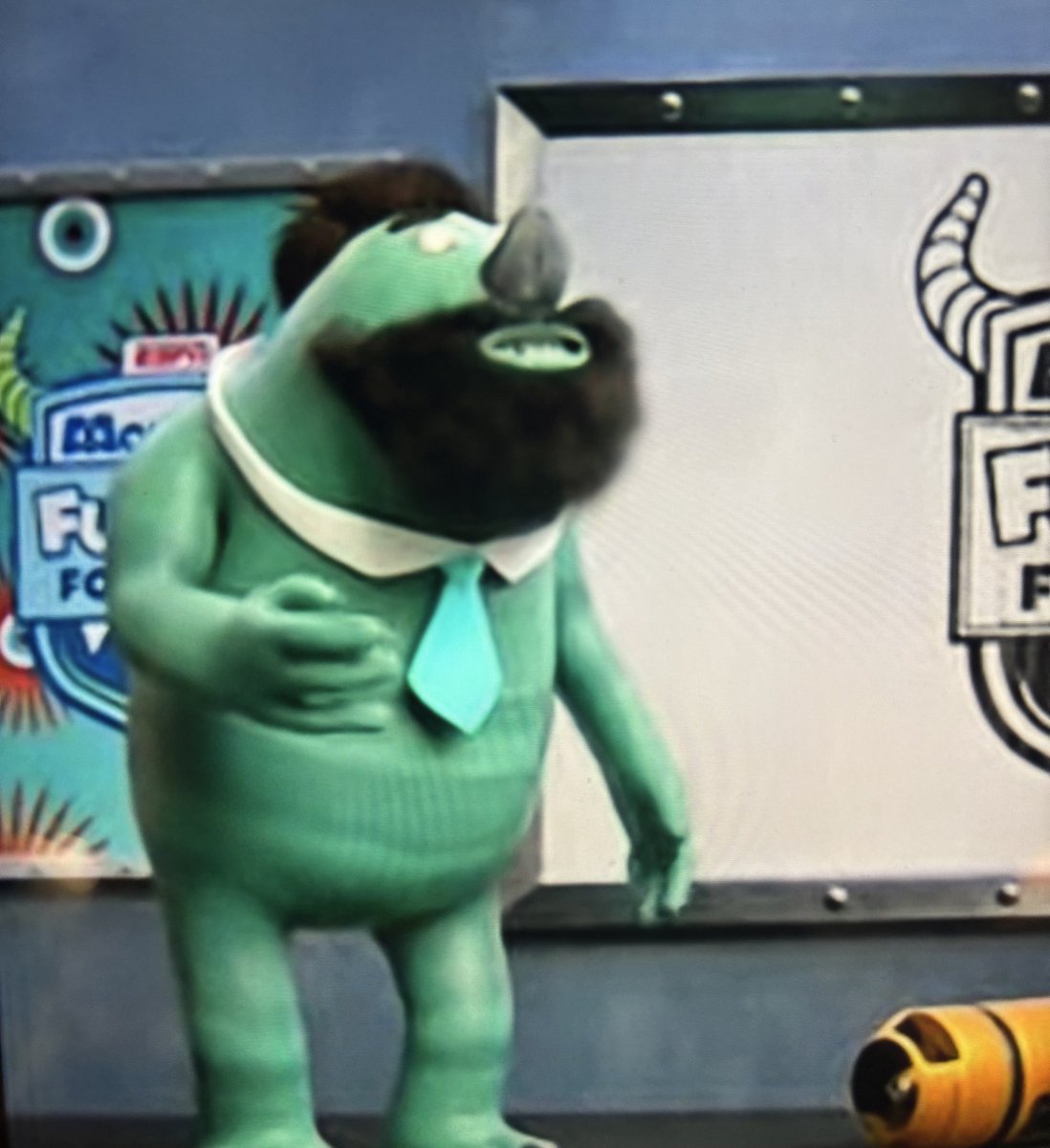 PHLEaglesNation's tweet image. Jason Kelce in the #MonstersFundayFootball universe 📺