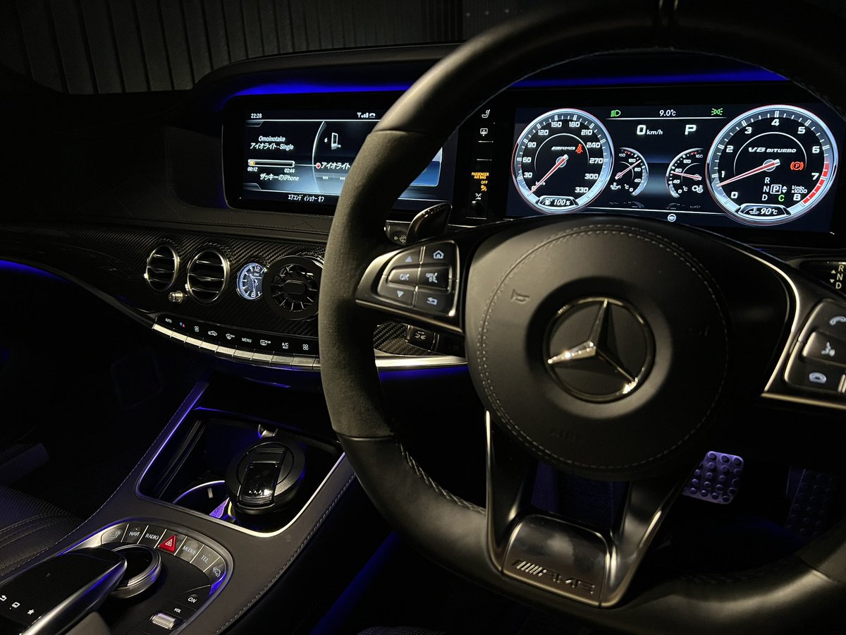 ザッキー tweet media