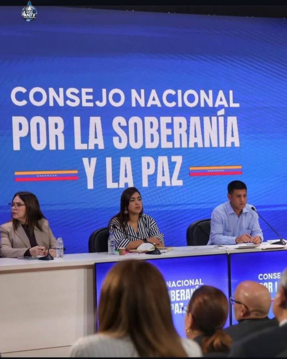 antvvenezuela's tweet image. 📢 ¡DEBATE HISTÓRICO EN DEFENSA DE LA SOBERANÍA Y LA HUMANIDAD!
Venezuela ha iniciado el debate crucial sobre la Ley por Palestina y la Humanidad (Ley Derogatoria del Estatuto de Roma), reuniendo a todos los sectores del país.
#VenezuelaConPalestina #SoberaníaNacional