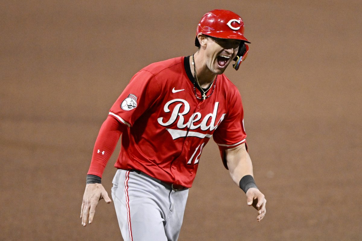 #Royals scouring trade and free agent markets, hoping to add two outfielders:
mlbtraderumors.com/2025/12/royals…