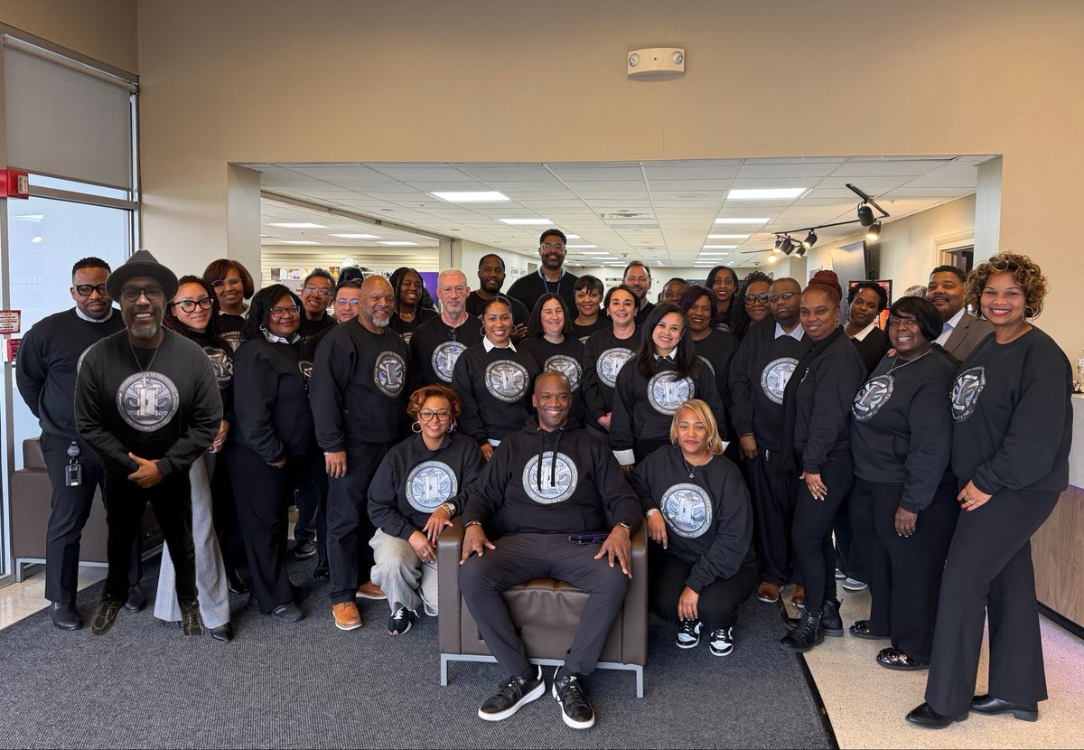 Mar-c Holland tweet media