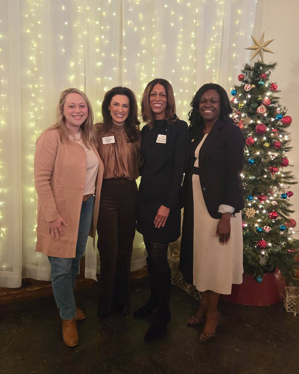 The <a href="/knoxchamber/">Knoxville Chamber</a> hosted a “Voices of Impact” breakfast last week featuring a panel of three of Knoxville’s newest nonprofit CEOs: Chrystal Armstrong Brown of <a href="/unitedwayknox/">United Way of Greater Knoxville</a>, Dr. Laurie Shanderson of <a href="/KnoxUrbanLeague/">Knox Urban League</a> and Natalie Stair of <a href="/YWCAKnoxville/">YWCA Knoxville & the Tennessee Valley</a>. 📢

The three leaders