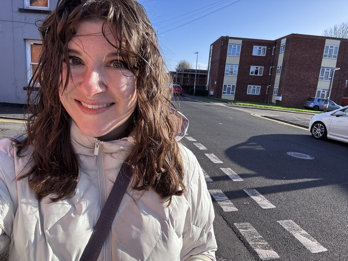 SarahPitard's tweet image. Been quiet recently. Trying to analyse how I feel about my recent #alopecia diagnosis. I couldn’t really put it into words for a while but, I think the answer is… sad. I feel sad. I also feel lucky that I can hide it. For now. Anyway, if you see this, thanks for your support. 💙