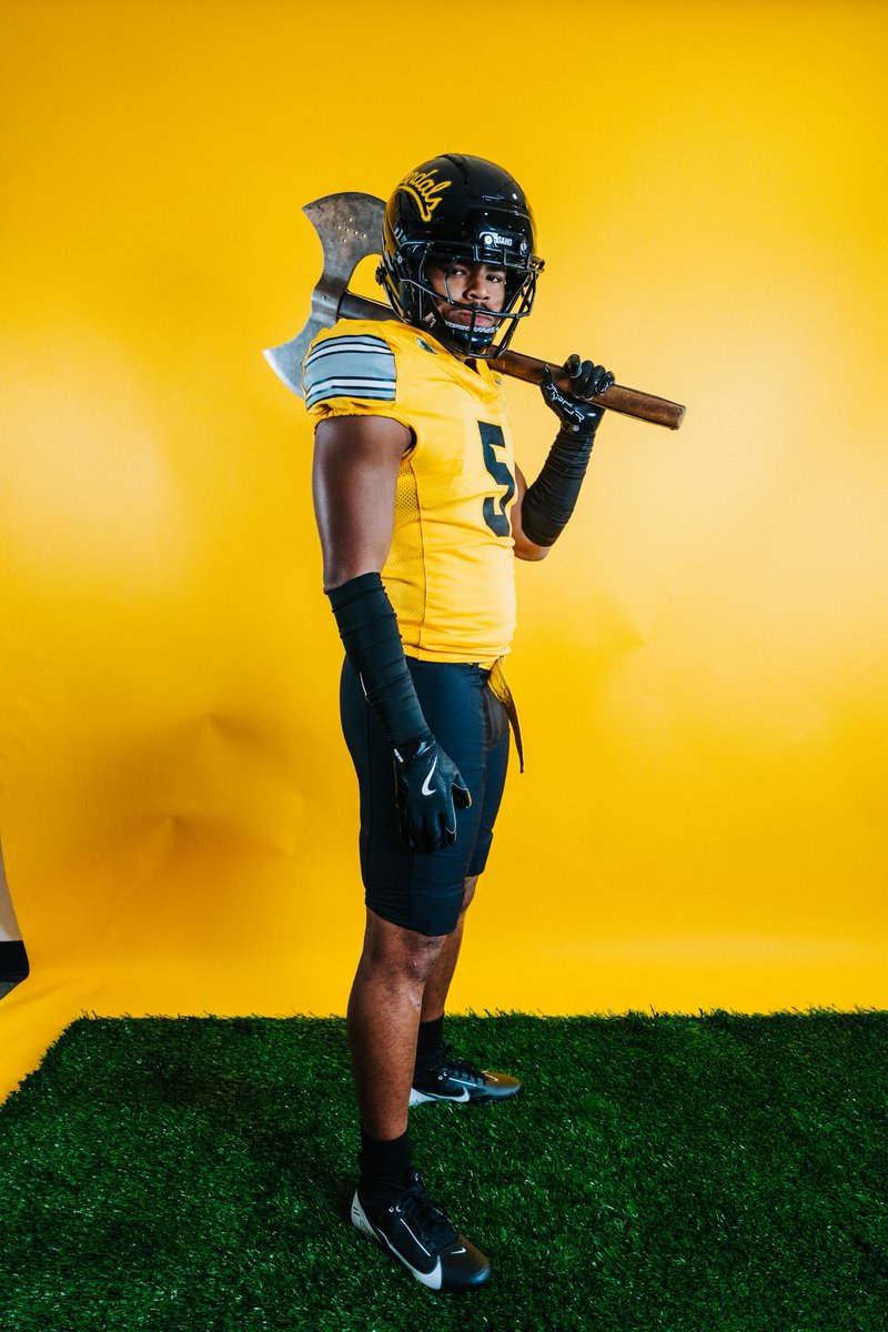 Douglas D Adams\, image size:800x1199