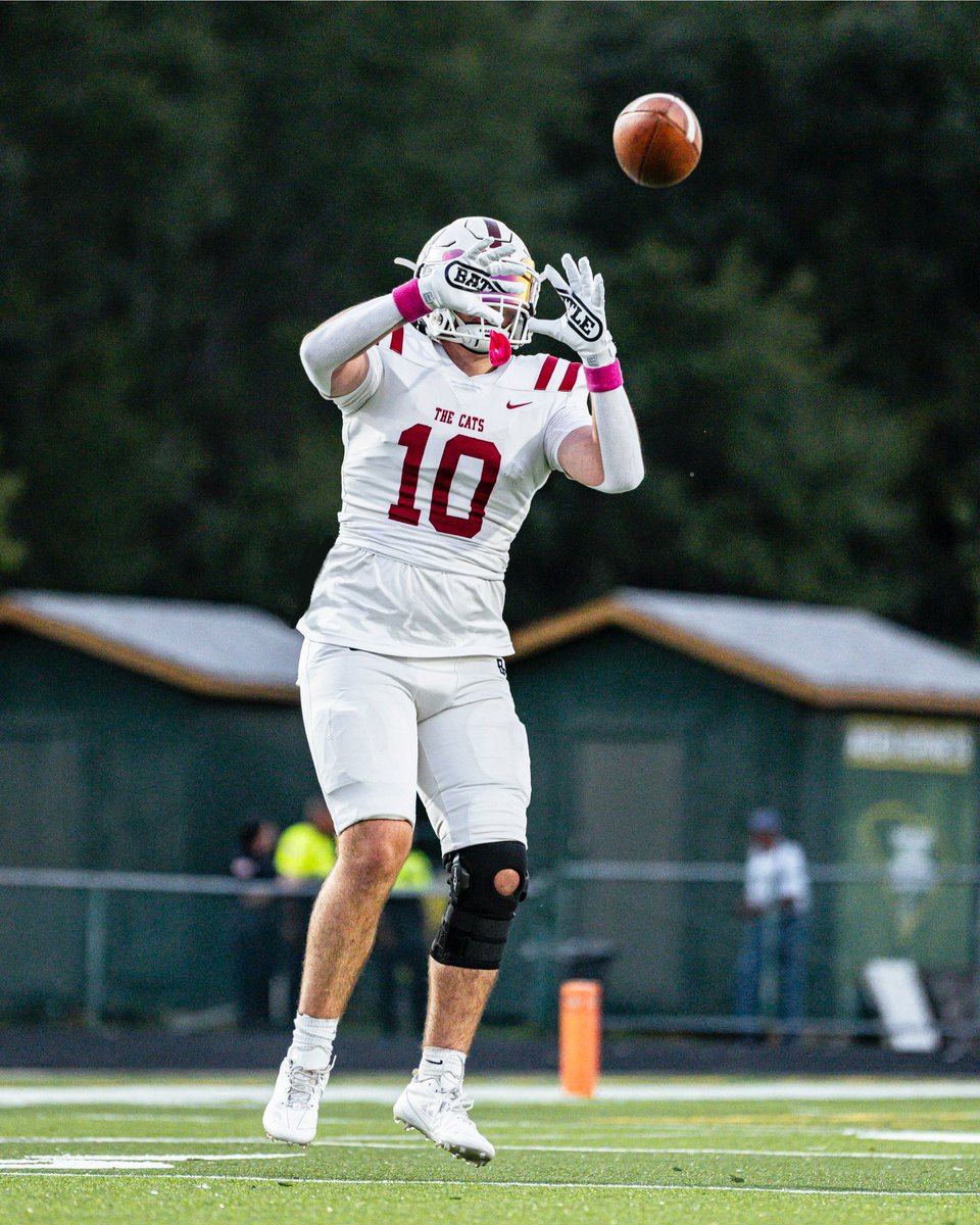 JUNIOR SEASON HIGHLIGHTS‼️
6’4 225 4.8 GPA TE🏈
REGION 4 AAAA ALL REGION🏆
STATS: 
8 total games  
16 Rec, 234 Yds
14.6 YPR
15 Panks
<a href="/ClyburnHogmen/">Louis Clyburn</a> <a href="/BC_BearcatsFB/">Brookland-Cayce Football</a> <a href="/PrepRedzoneSC/">Prep Redzone South Carolina</a> <a href="/coachbjeffcoat/">Bryce Jeffcoat</a> <a href="/HighSchoolBlitz/">High School Blitz</a> <a href="/CoachGAMangus/">G.A. Mangus</a> <a href="/AscensionFB1/">Ascension Football</a> <a href="/LouatTheState/">Lou Bezjak</a> 

hudl.com/v/2TLb5C